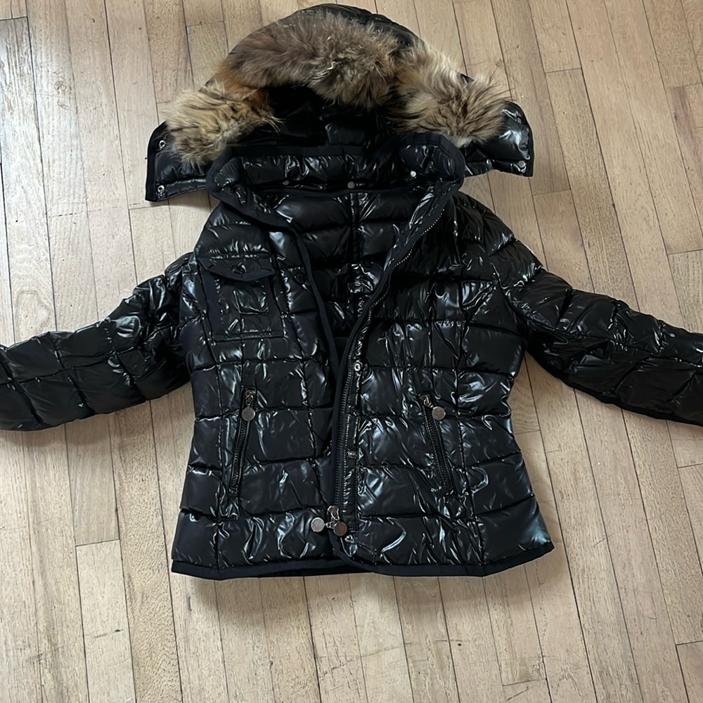 Moncler Puffer with fur- trimmed hood
